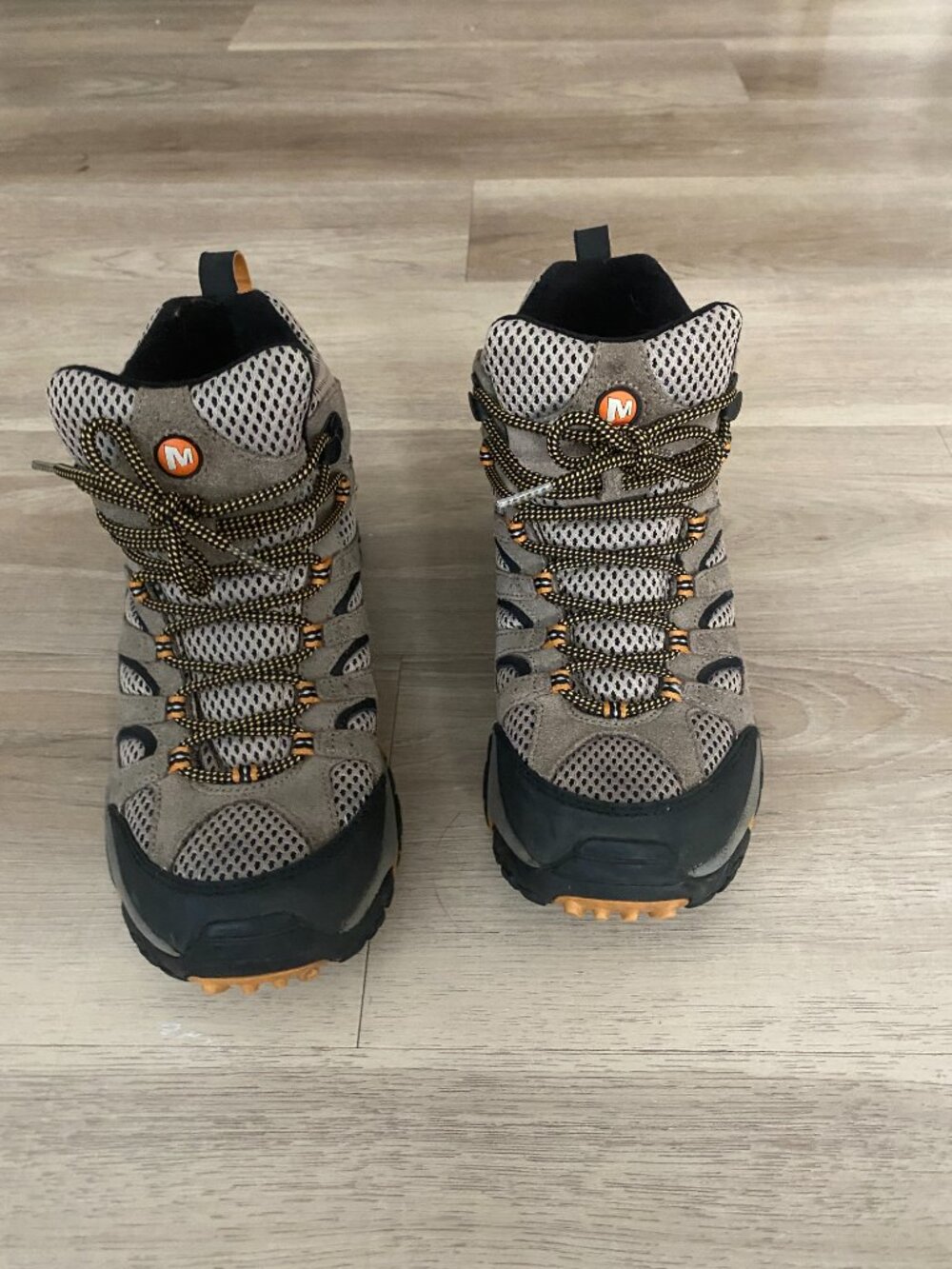Merrell Moab Hiking Shoes | Women’s 11 | Men’s 9 | Walnut Vibram Trail Outdoor